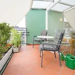 Modernes, Sonniges Im Herzen Von Düsseldorf