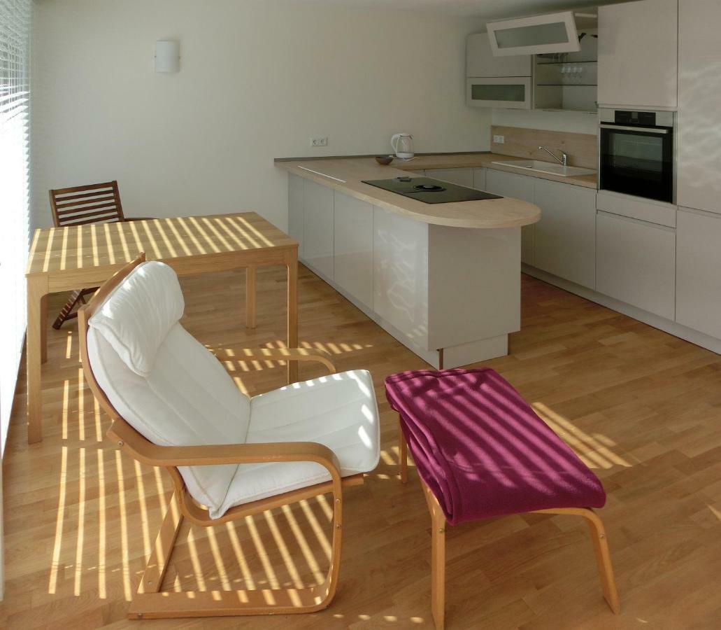 Apartment Modernes, Sonniges Im Herzen Von Düsseldorf