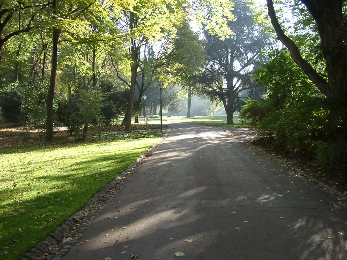 Modernes, Sonniges Im Herzen Von Dusseldorf